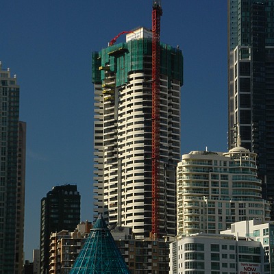 Meriton Tower by John Bek