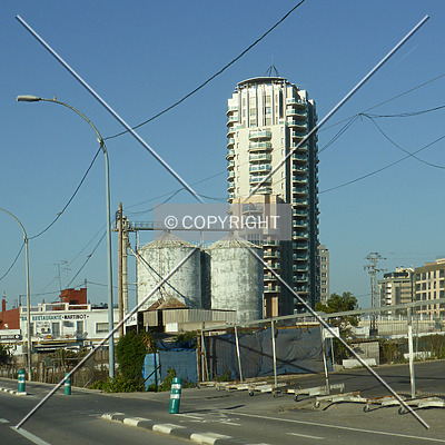Edificio Oceanis by Nephilim