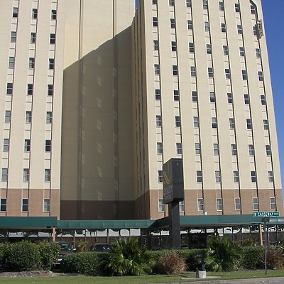 Holiday Inn Metairie New Orleans Airport by Rodney Gunn