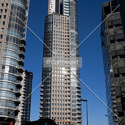 Mulieris torre Sur by Maximiliano Buono