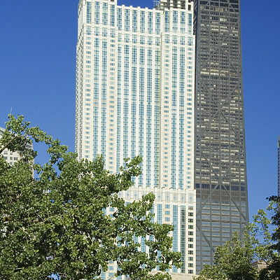 900 North Michigan by Pavel Toczynski