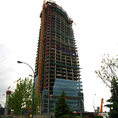 Torre Espacio by Cesar Serrano
