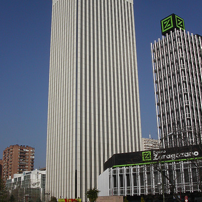 Torre Picasso by Cesar Serrano