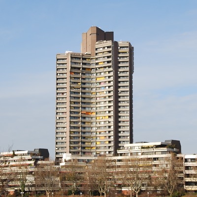 Neckarpromenade Wohnturm I by Huopa