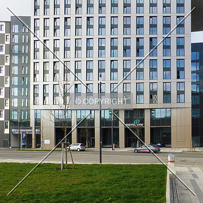 Motel One Hauptbahnhof by Nephilim