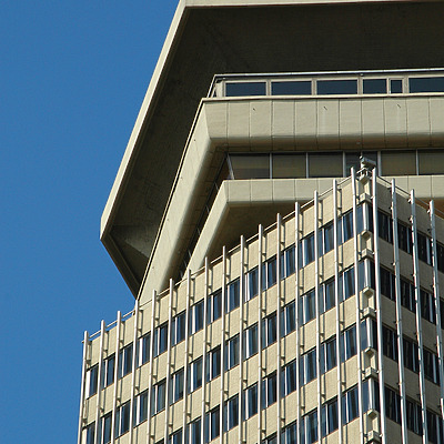 Edificio Colón by John Bek