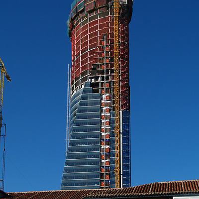 Torre Espacio by Cesar Serrano