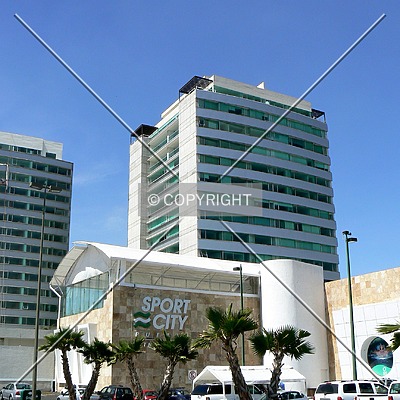 Residencial Palmas Torre 1 by Luis Ibáñez