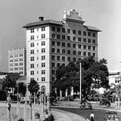 Lakeland Terrace Hotel by Burgert Brothers/ Courtesy, Tampa-Hillsborough County Public Library System