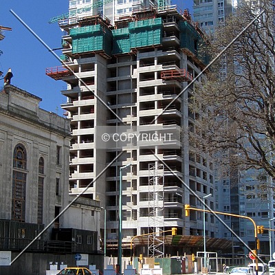 Torre del Boulevard by Maximiliano Buono