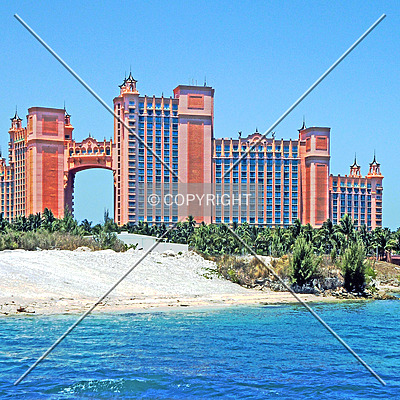 Atlantis Royal Tower East by Jorge Molina