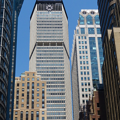 MetLife Building by Nate Lindsey