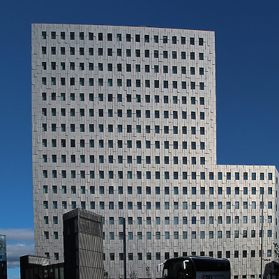 Fosshotel Reykjavík by Kjetil Balog