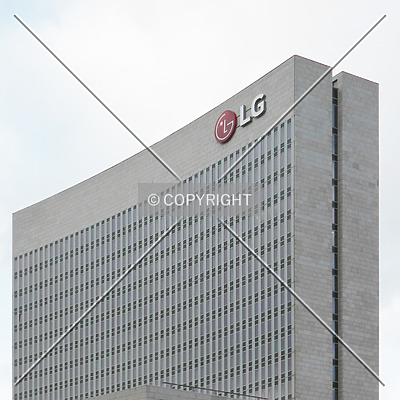 LG Tower by Nephilim