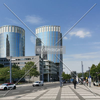 Haus der Wirtschaft - Turm 1 by Nephilim