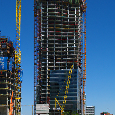 Torre Espacio by Cesar Serrano