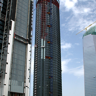 Torre Sacyr Vallehermoso by John Bek