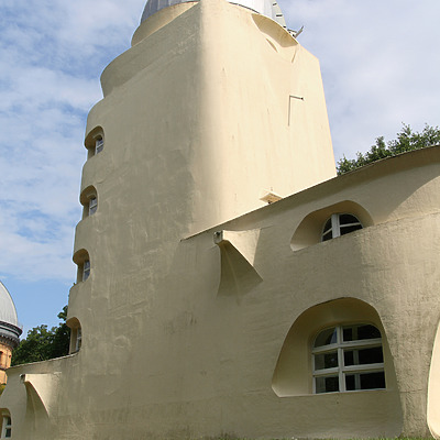 Einsteinturm by Michiel van Dijk