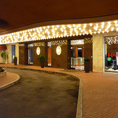 Houston Palace by Sébastien Corniot