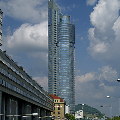 Millennium Tower by Cesar Serrano