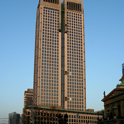 OpernTurm by Daniel Kieckhefer