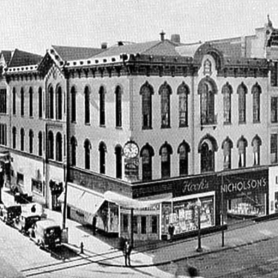 Oddfellows Building by Wayne Calendar And Novelity Co.