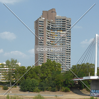 Neckarpromenade Wohnturm III by Nephilim
