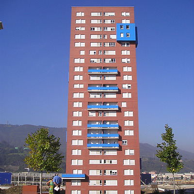 Torre VI by Mikel Allende