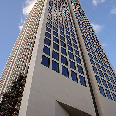 OpernTurm by Daniel Kieckhefer