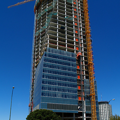Torre Espacio by Cesar Serrano