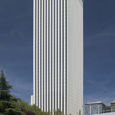 Torre Picasso by Cesar Serrano