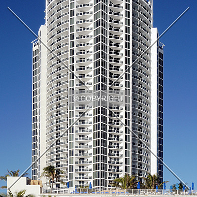 Trump International Sonesta Beach Resort by Jorge Molina