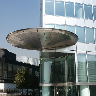 Tour EDF by Daniel Kieckhefer
