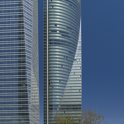 Torre Espacio by Cesar Serrano