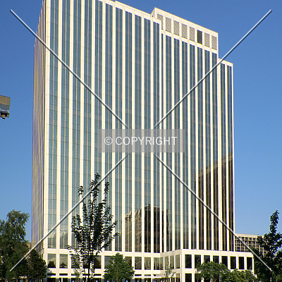 Lloyd Center Tower by Serdica