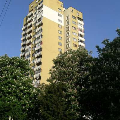 Fondovi Zhilishta, Block 216 by Kaloian