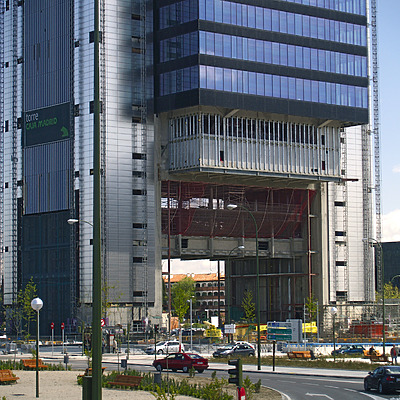 Torre Caja Madrid by Cesar Serrano