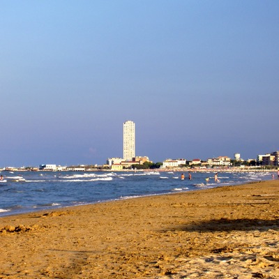 Grattacielo di Cesenatico by Edoardo Marchetti