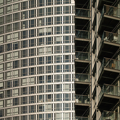 Ontario Tower by Cesar Serrano
