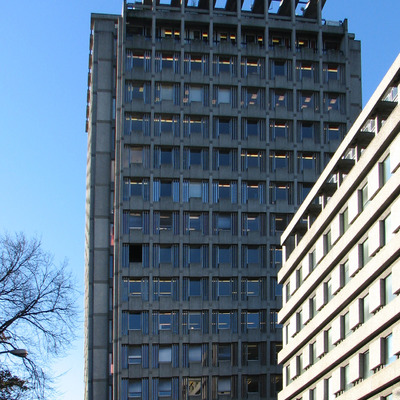 Ind-Eks huset by Kjetil Balog