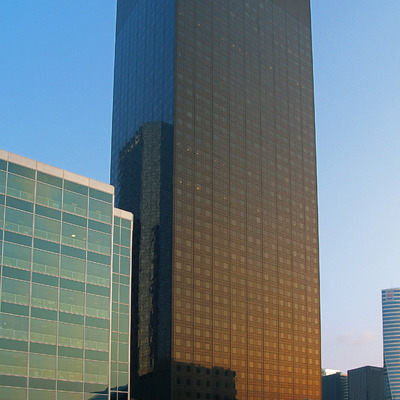 Tour Areva by Cesar Serrano
