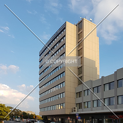 Bauwerk-Office-Tower by Nephilim