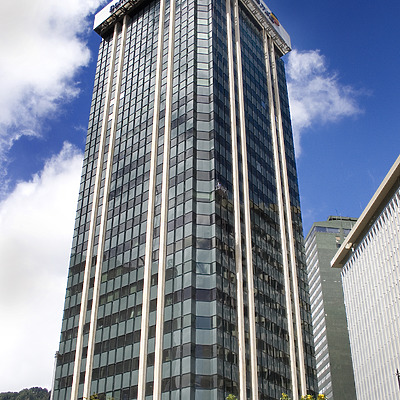 Edificio Davivienda by Jim Schwartz