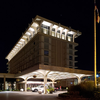 Marriott Saint Louis Airport West Tower by Ryan Hildebrand