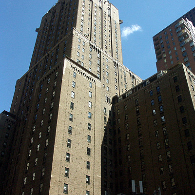 New York Marriott East Side by Nate Lindsey