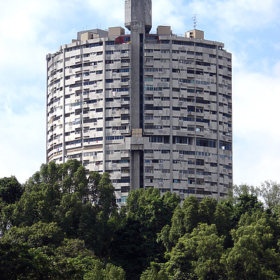 Pearl Bank Apartments by Horst Kiechle
