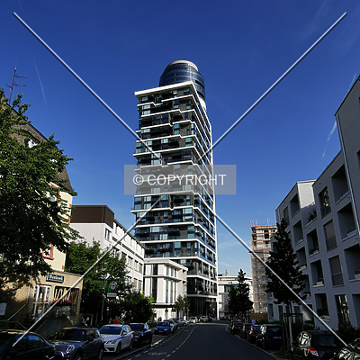 Henninger-Turm by Nephilim