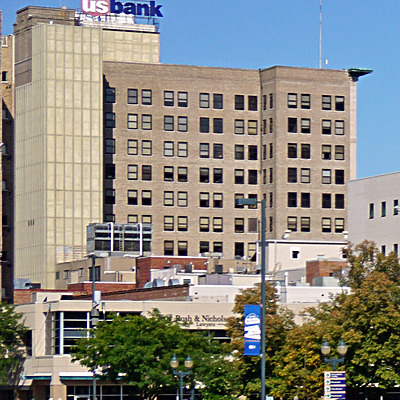 US Bank Building by Ryan Hildebrand