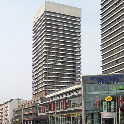 Mundsburg Turm II by Der Hamburger