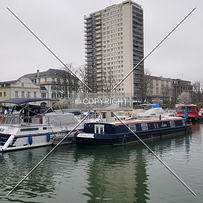 Tour Wilson by Florian Barbier